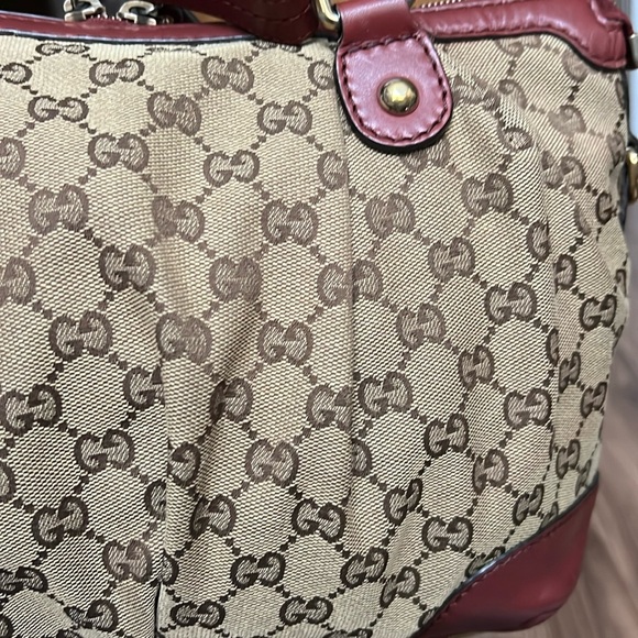 A 238 - 💯% authentic Gucci shoulder bag - Picture 6 of 16